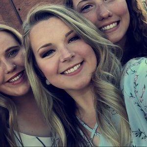 Meet your Posher, Abby